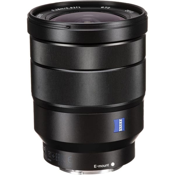 Universal lens Sony Vario-Tessar T FE 16-35mm f/4 ZA OSS Black (SEL1635Z) photo 1