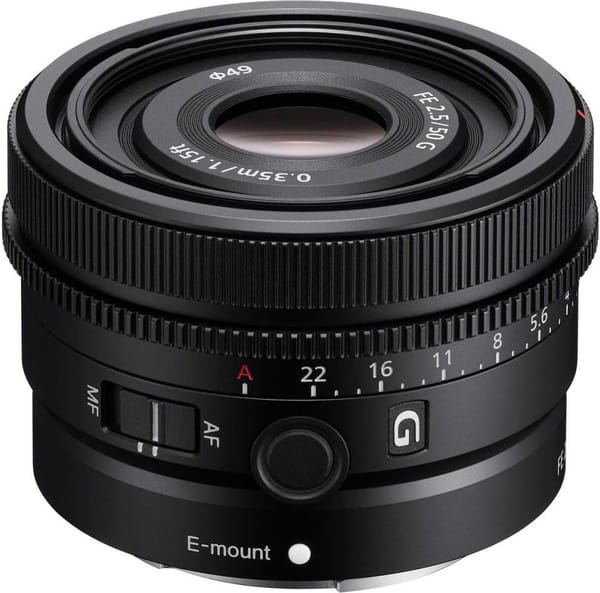 Standard lens Sony 50mm f/2.5 G Black (SEL50F25G) photo 1